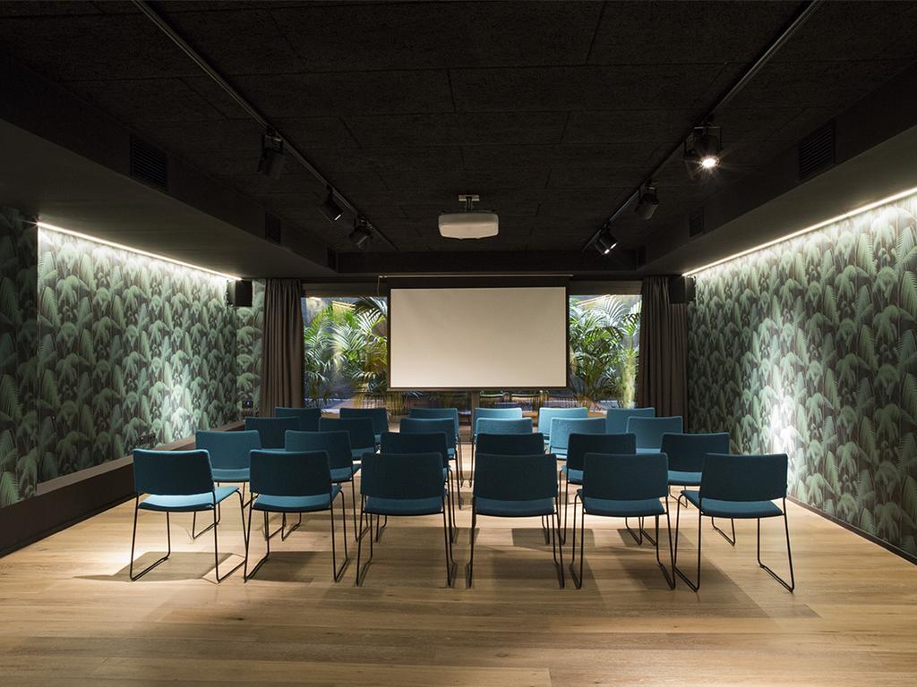 Yurbban Trafalgar Hotel Barcelona Bagian luar foto