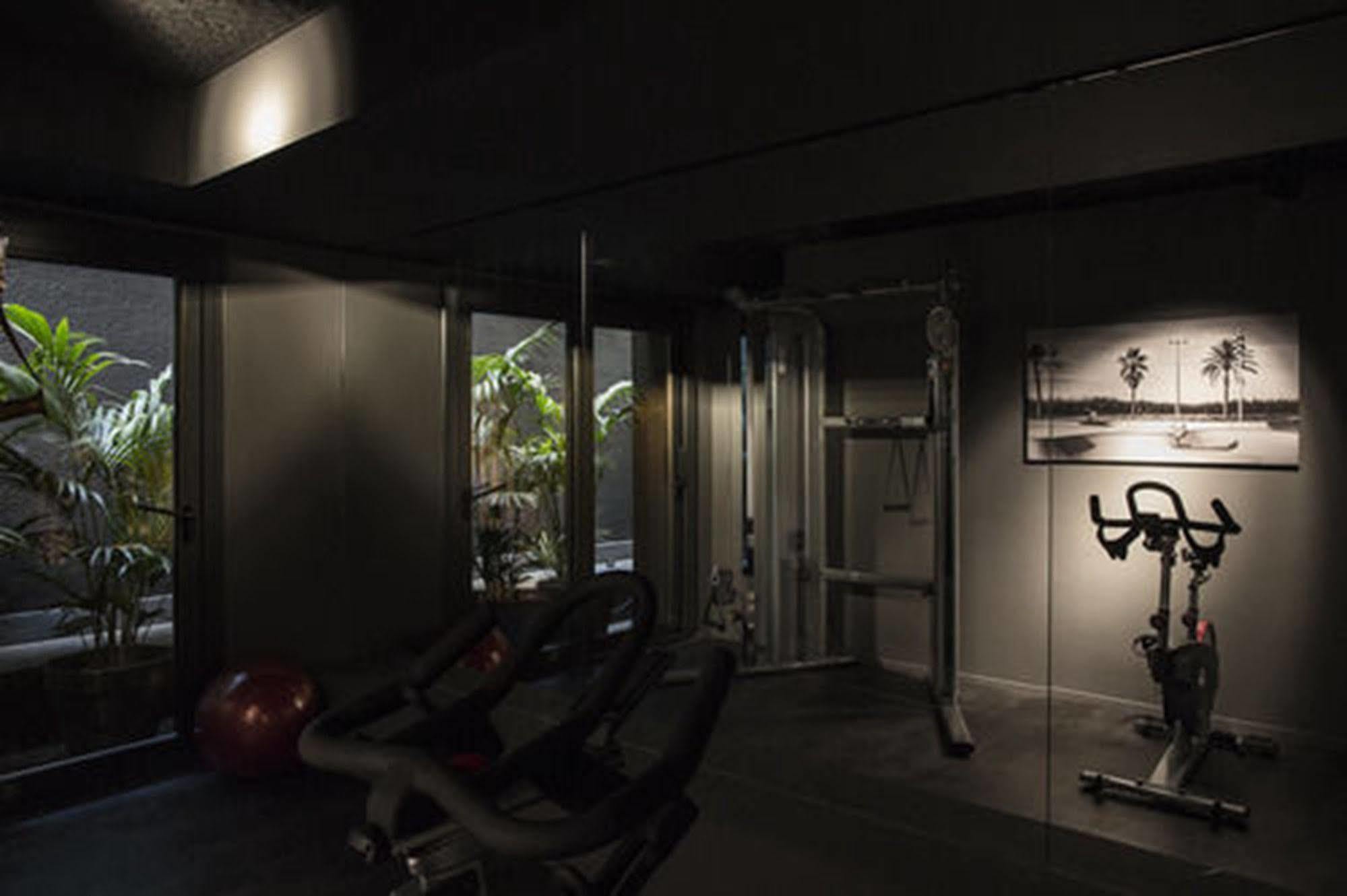 Yurbban Trafalgar Hotel Barcelona Bagian luar foto